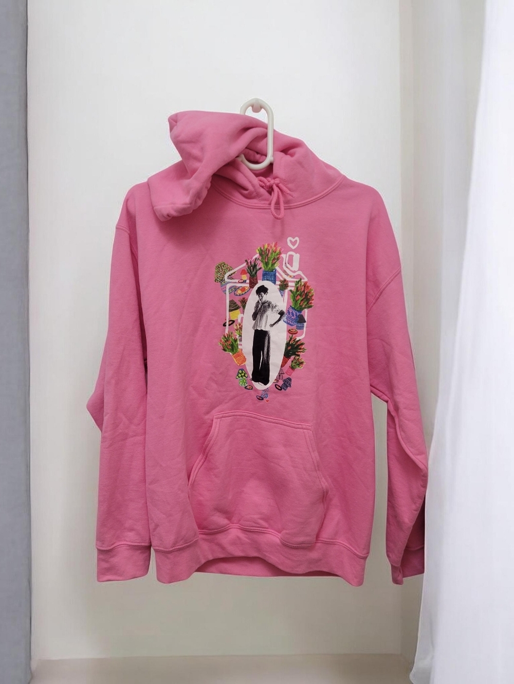 Harry Styles "Love On Tour" official merchandise hoodie M EUC Coquette Grandma